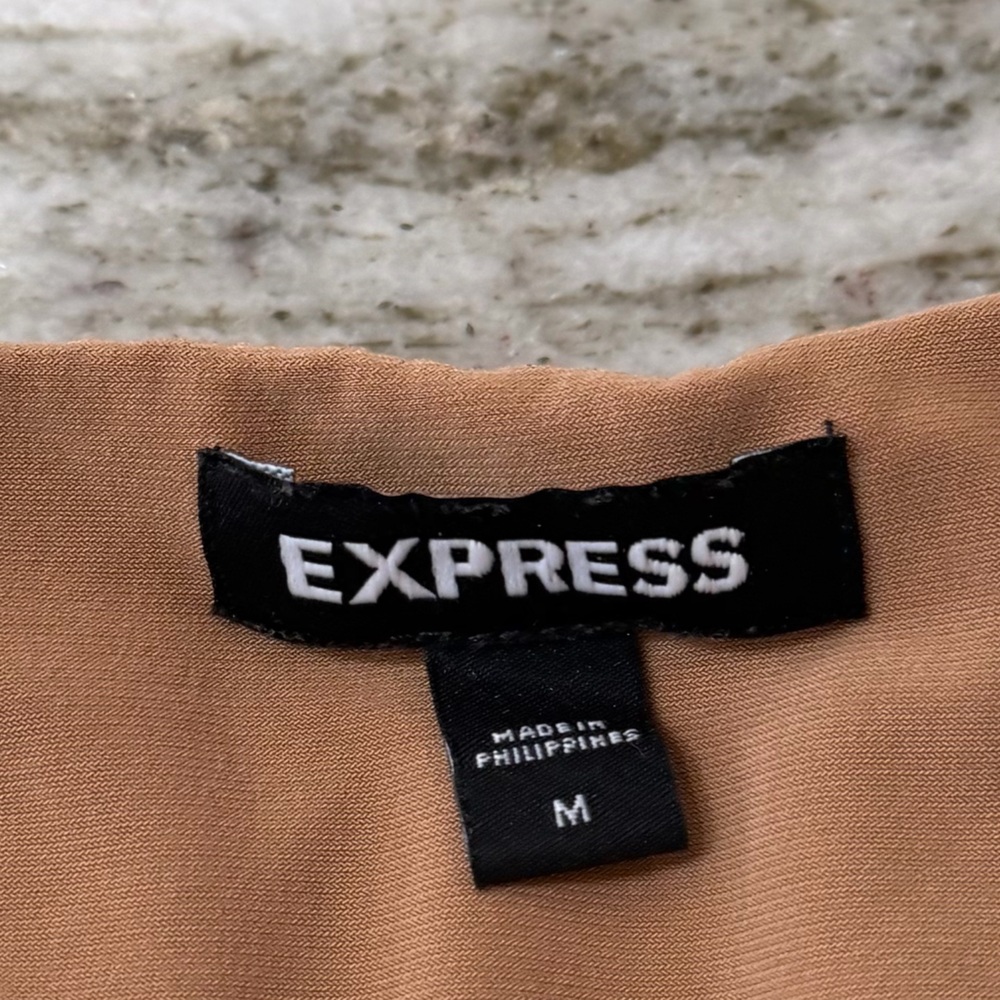 Express Tan Ruched Sleeve V-Neck Top - Picture 2 of 2